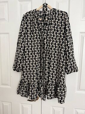 Zara Black and White Mini Dress with Geometric Print l